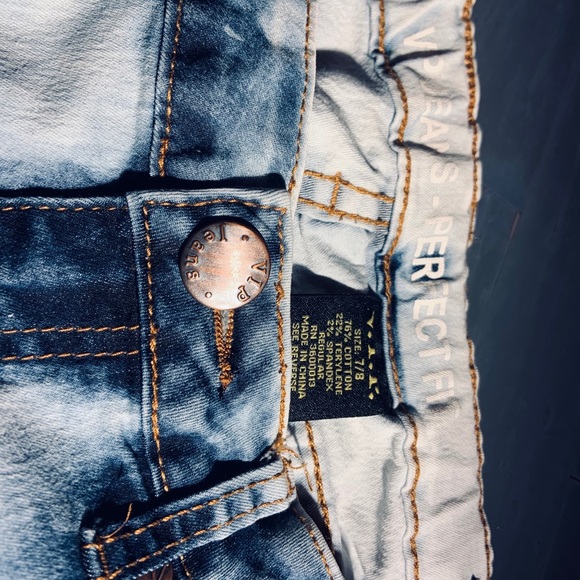 VIP Jeans - Picture 3 of 3
